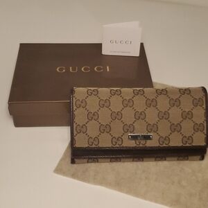 Authentic Gucci Wallet with Iconic Monogram